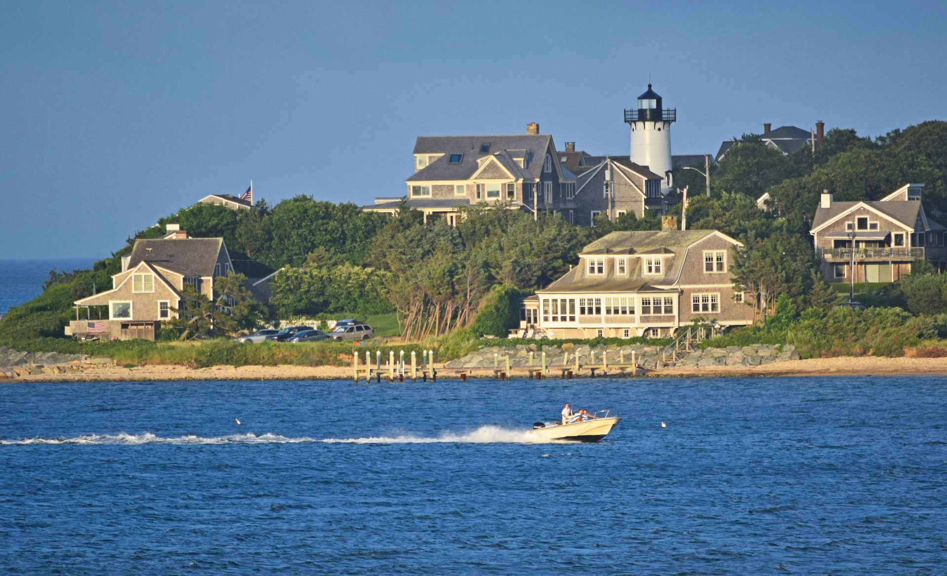 A picture of Martha's Vineyard for bella mansions blog about 2023 honeymoon destination